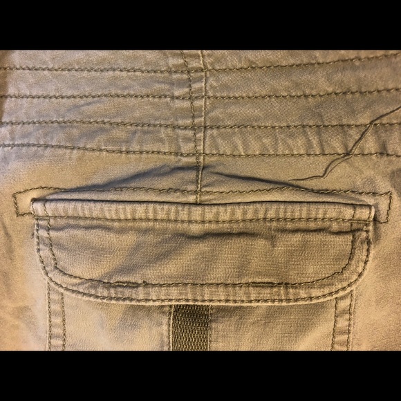 Dockers Capri Pant - Picture 7 of 8
